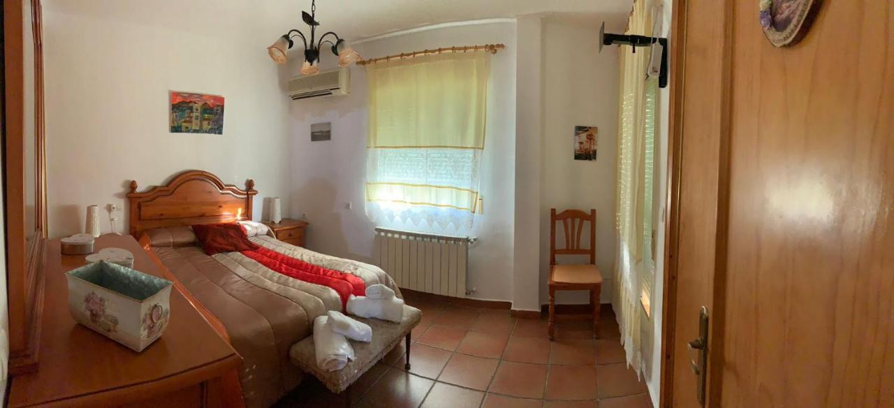 Apartamento Turistico El Esquilon Calzadilla Екстер'єр фото